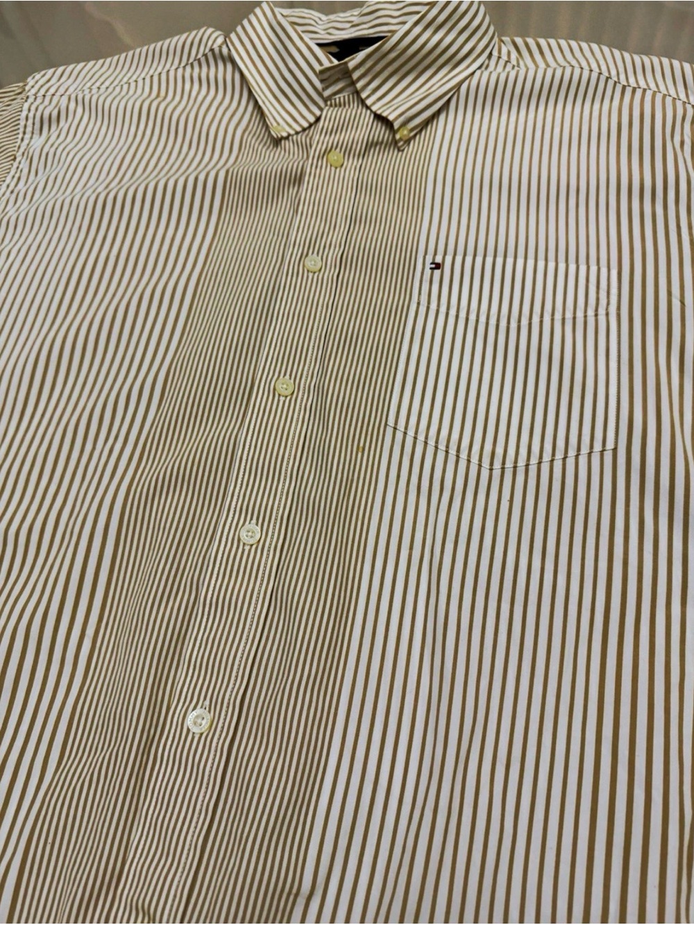 Tommy Hilfiger Men’s Brown Stripe Button-Down Short Sleeve Shirt Woven Cotton